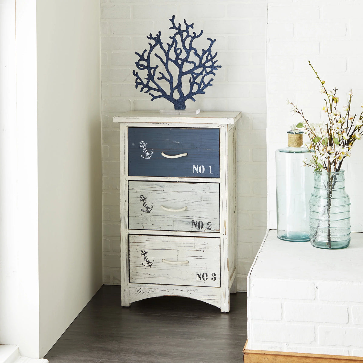 White Wood Anchor Chest with Rope Handles Y6085