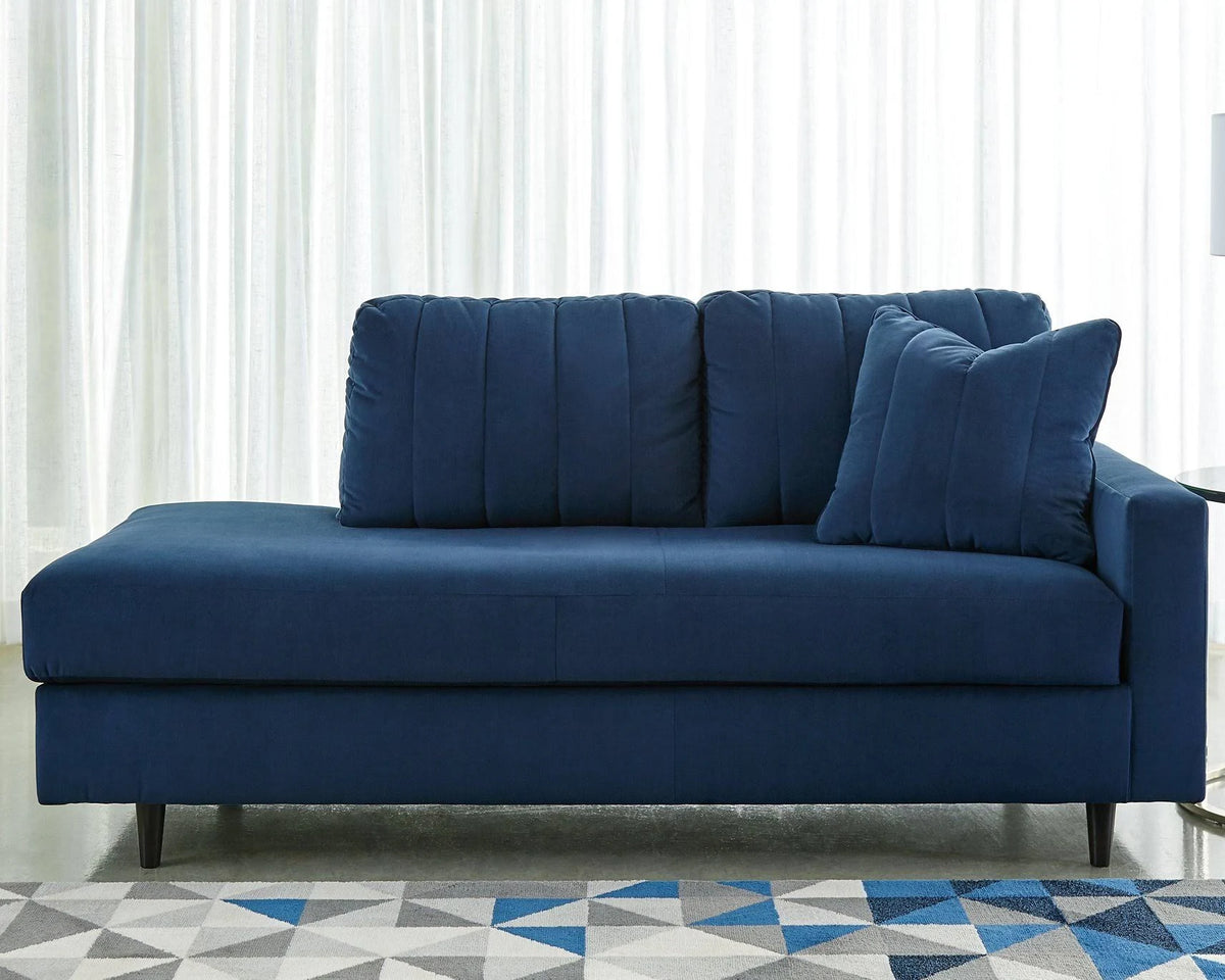 Corner Chaise J1645