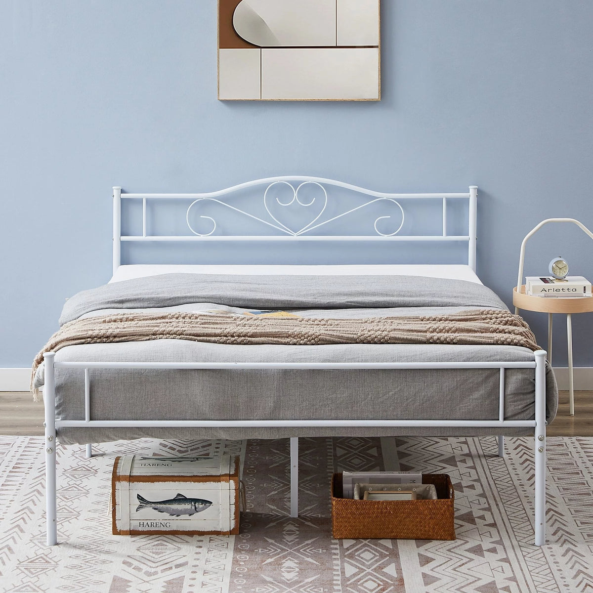 Queen Size White Platform Bed with Headboard P768099