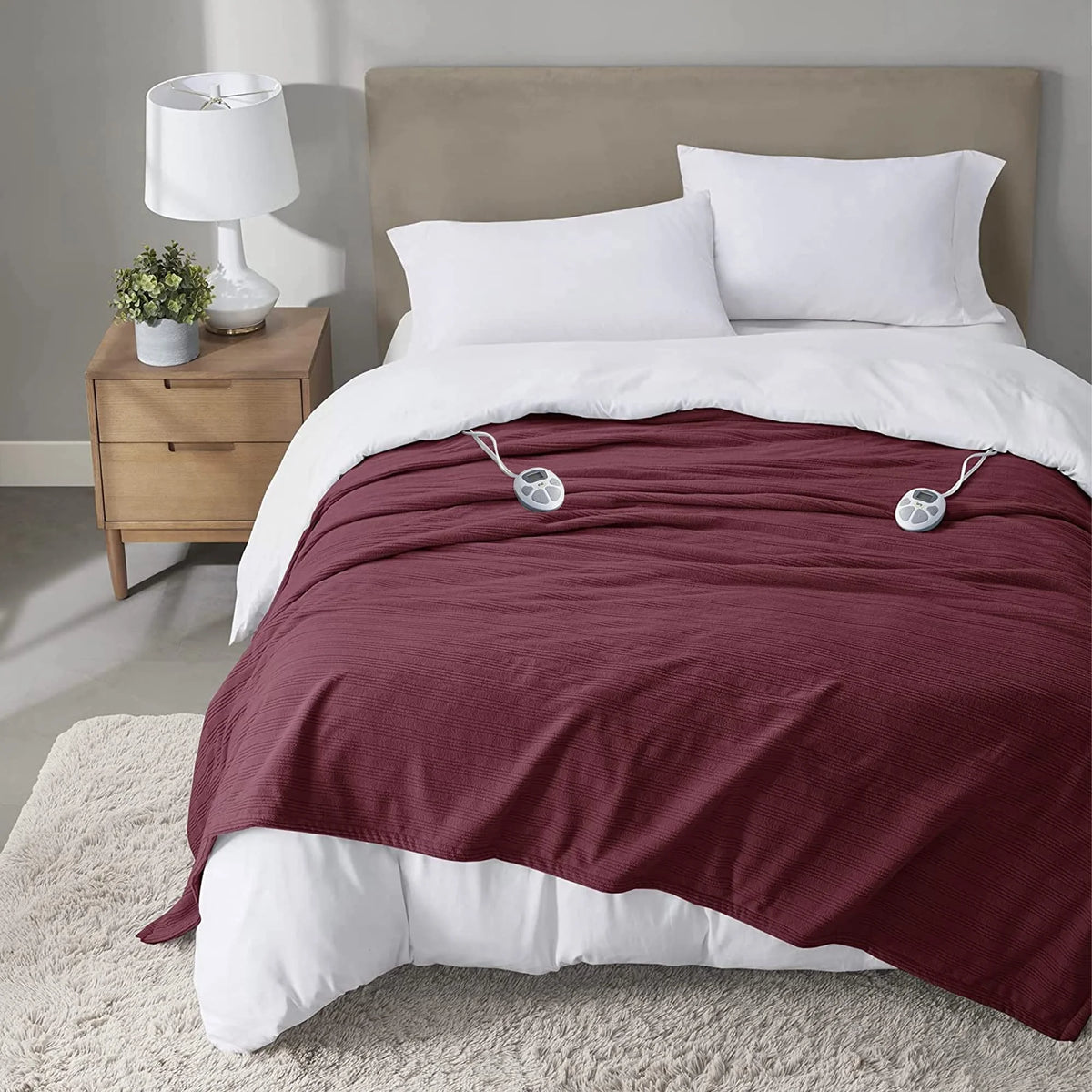 Berry Red Queen Electric Fleece Heated Blanket M7725
